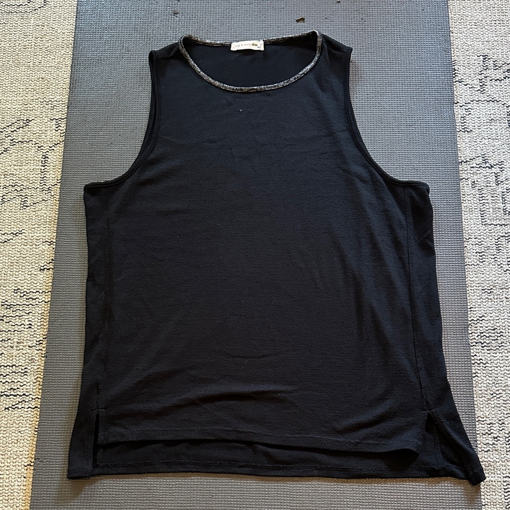 rag & bone Black Sleeveless Crewneck Tank with Metallic Trim. Size M